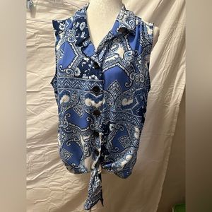Est.1946 blue and white paisley blouse XL